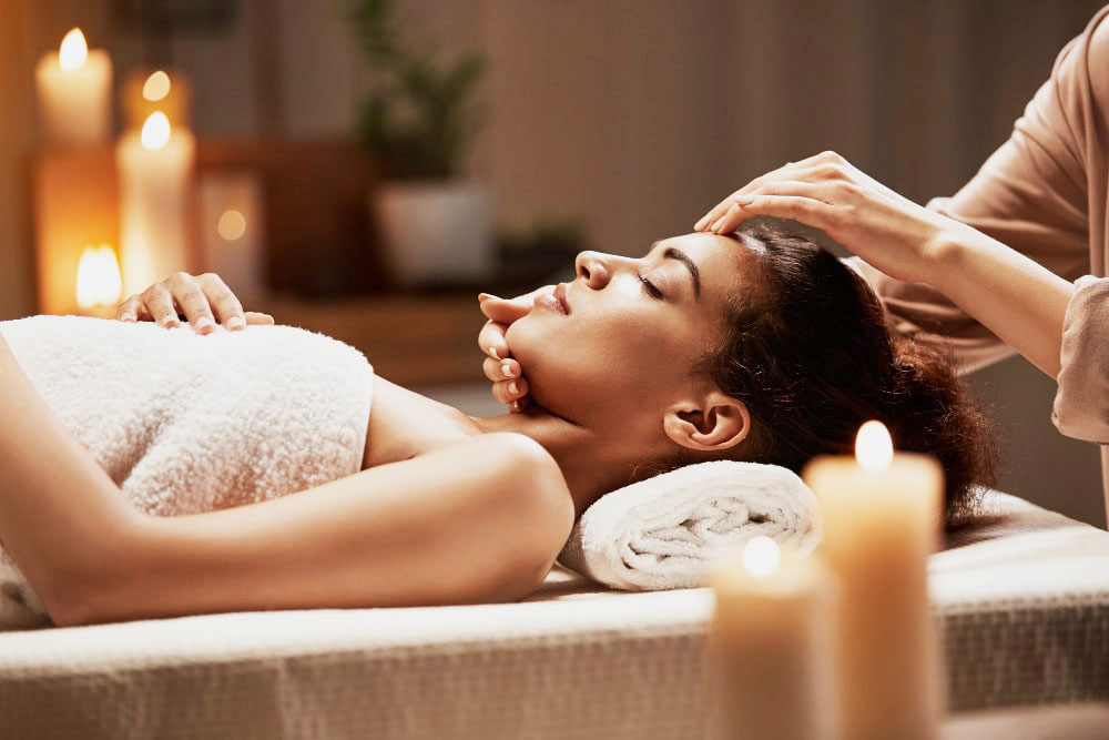 massage scrub face body treatment fo Men